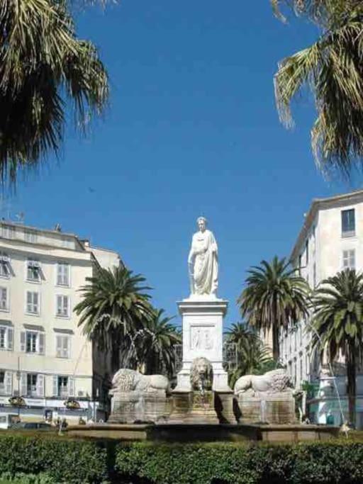 Appartement Hypercentre Parking Gratuit Ajaccio  Kültér fotó
